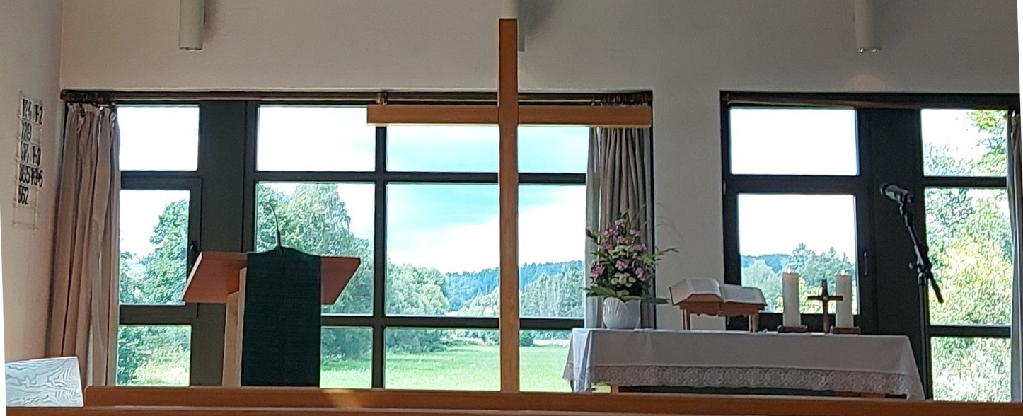 Blick aus der Christuskirche in Hahn auf die Aarwiesen
